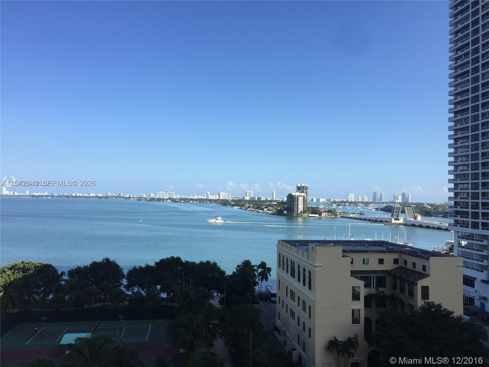 1750 N Bayshore Dr 2908 photo 22