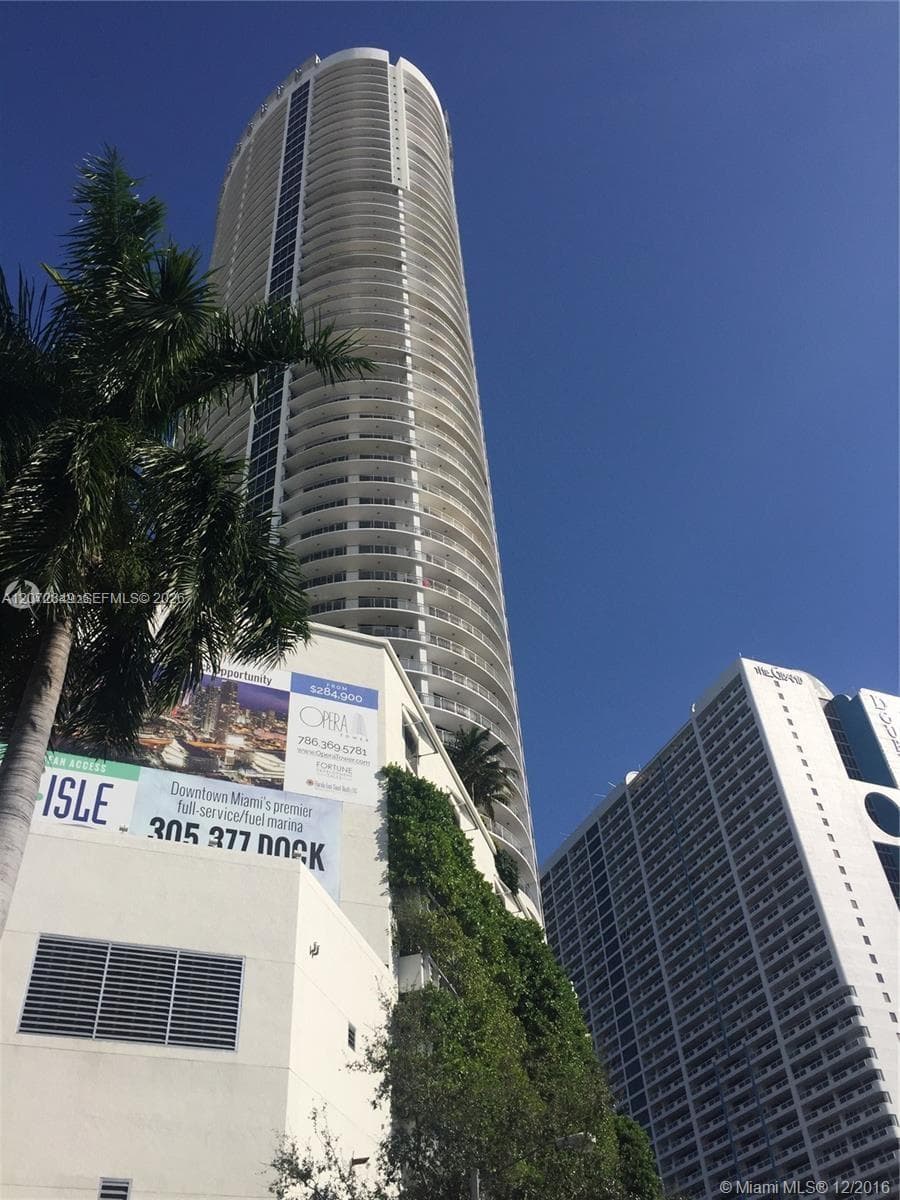 1750 N Bayshore Dr 2908 photo 3