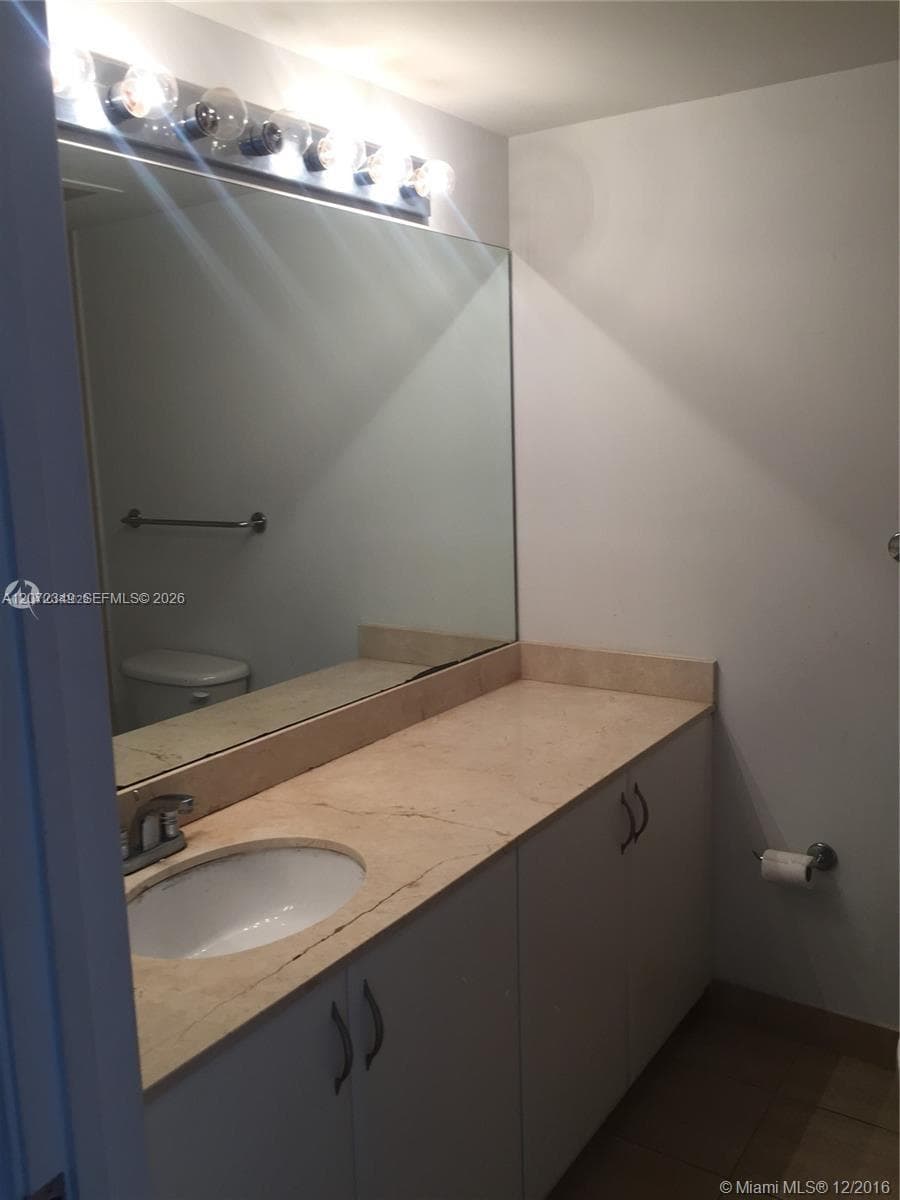 1750 N Bayshore Dr 2908 photo 14