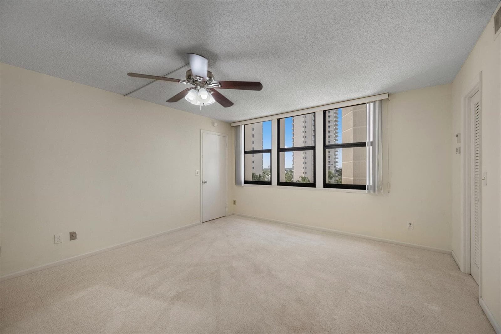 2800 N Ocean Drive A-8B photo 18
