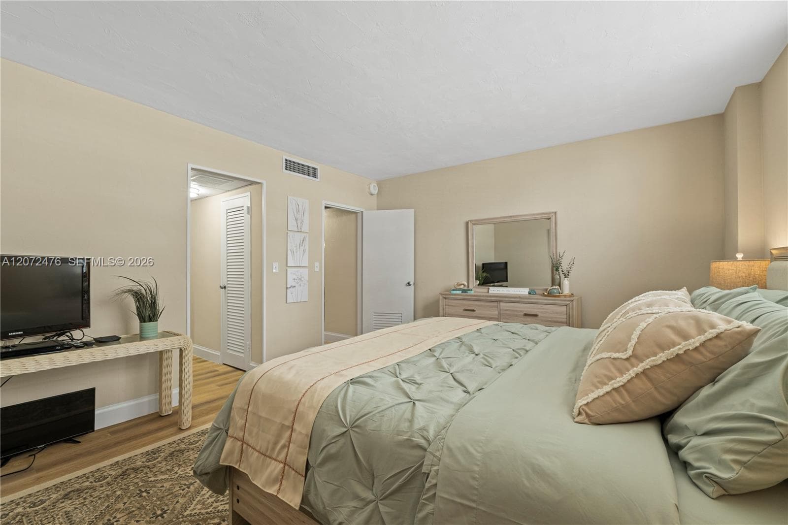 4250 Galt Ocean Dr 1L photo 16