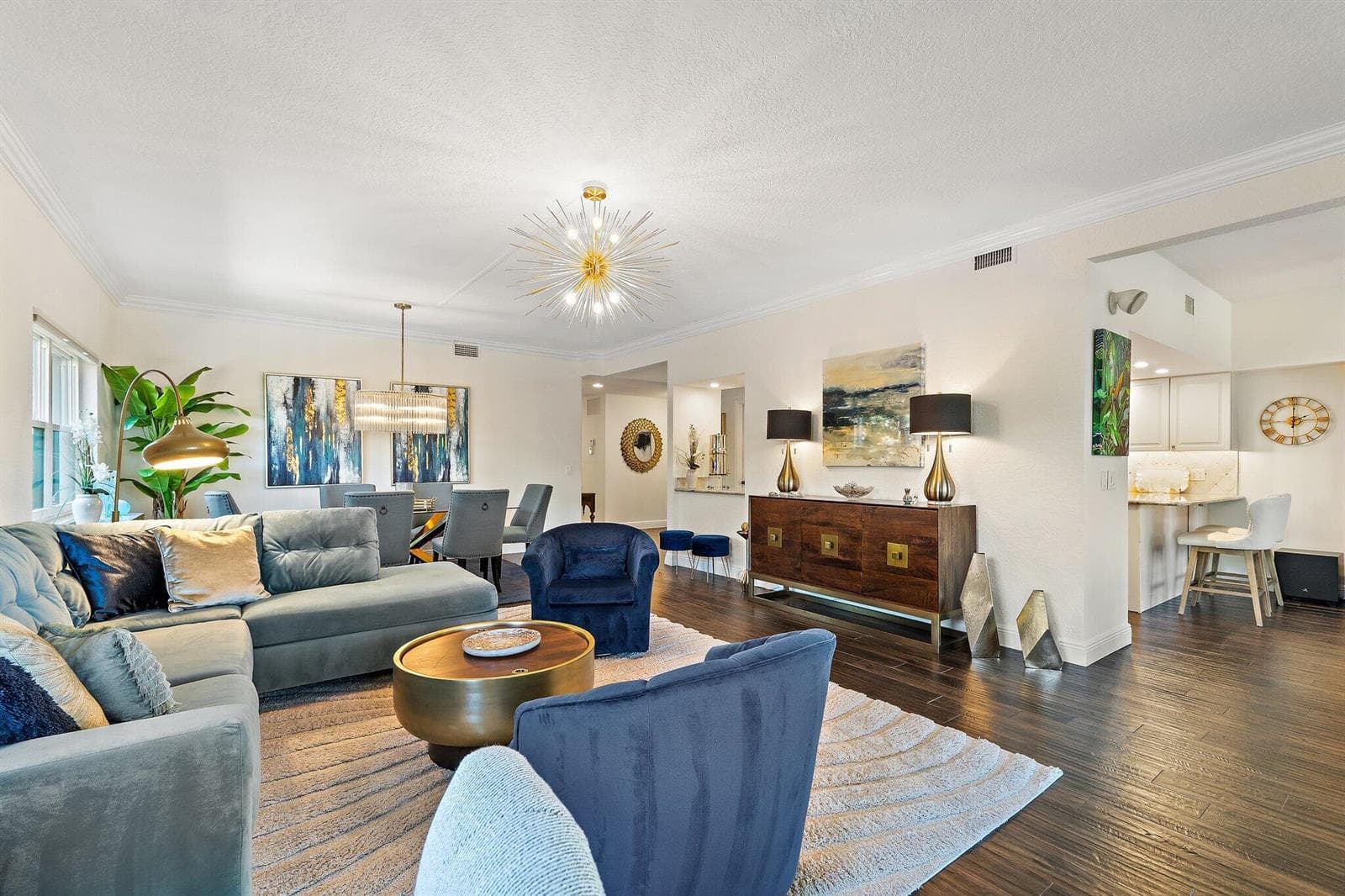 851 Saturn Street A photo 15