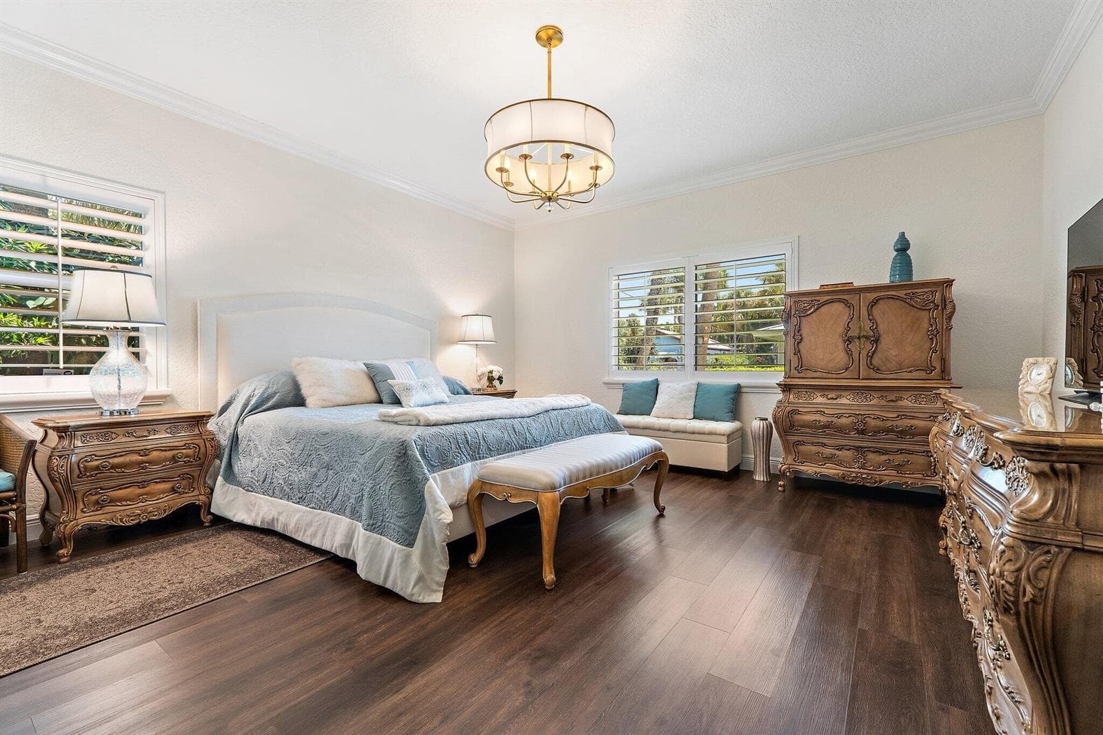 851 Saturn Street A photo 21