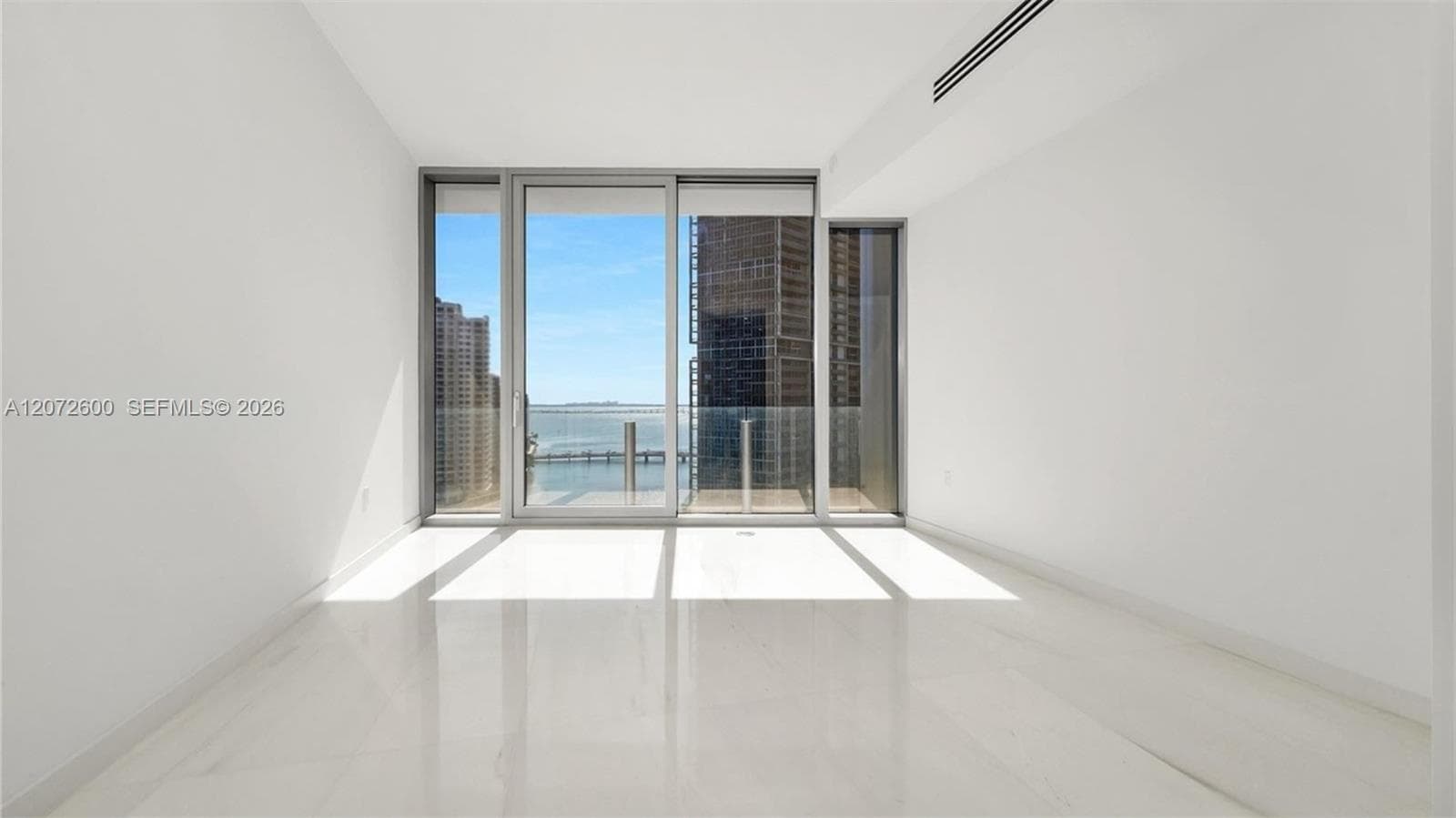 300 Biscayne Boulevard Way 1805W photo 7