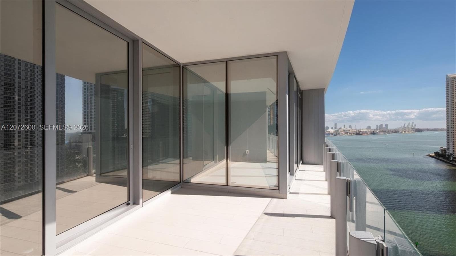 300 Biscayne Boulevard Way 1805W photo 3