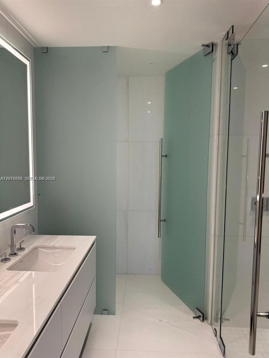 300 Biscayne Boulevard Way 1805W photo 14