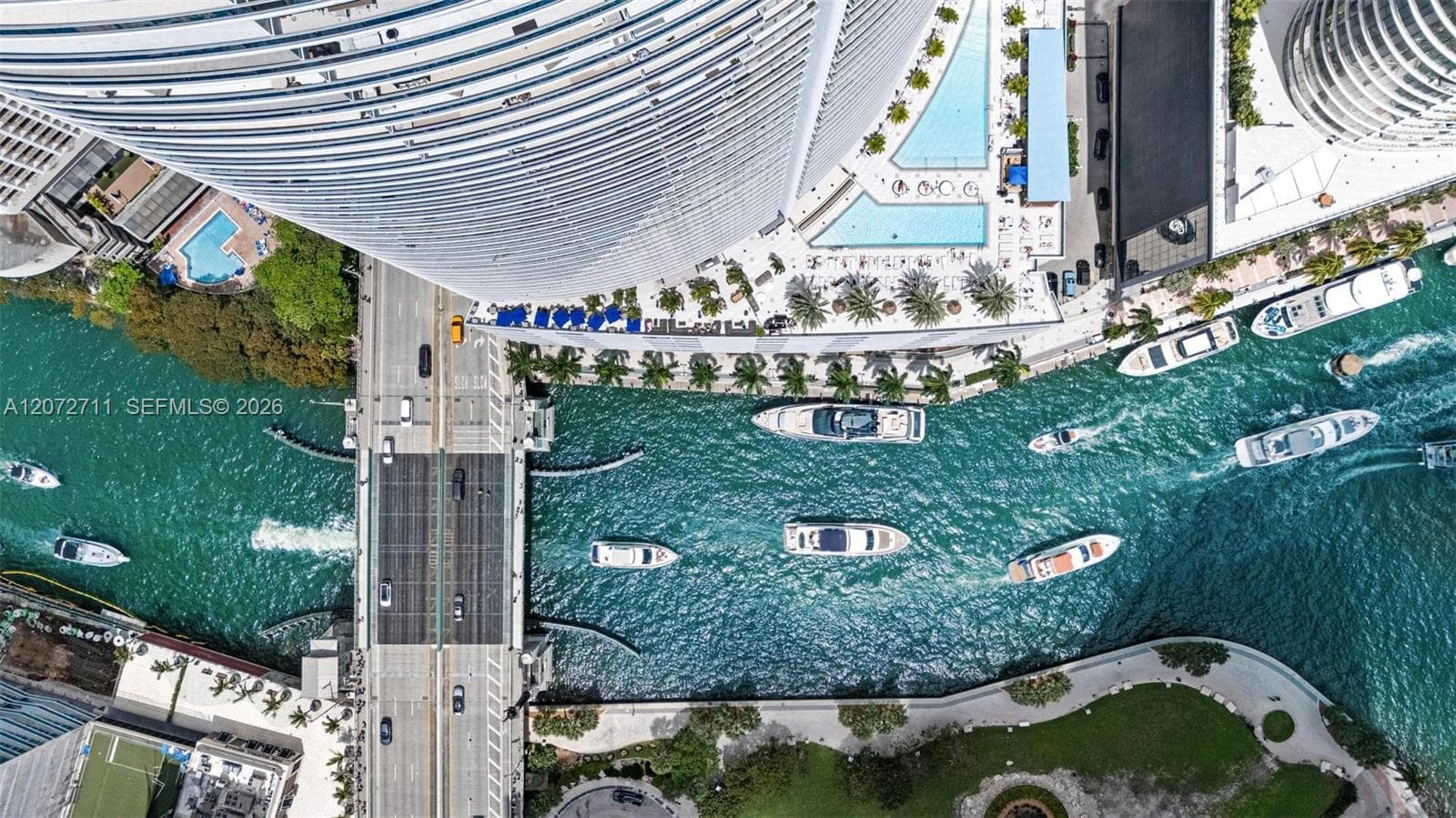 200 Biscayne Boulevard Way 3311 photo 2