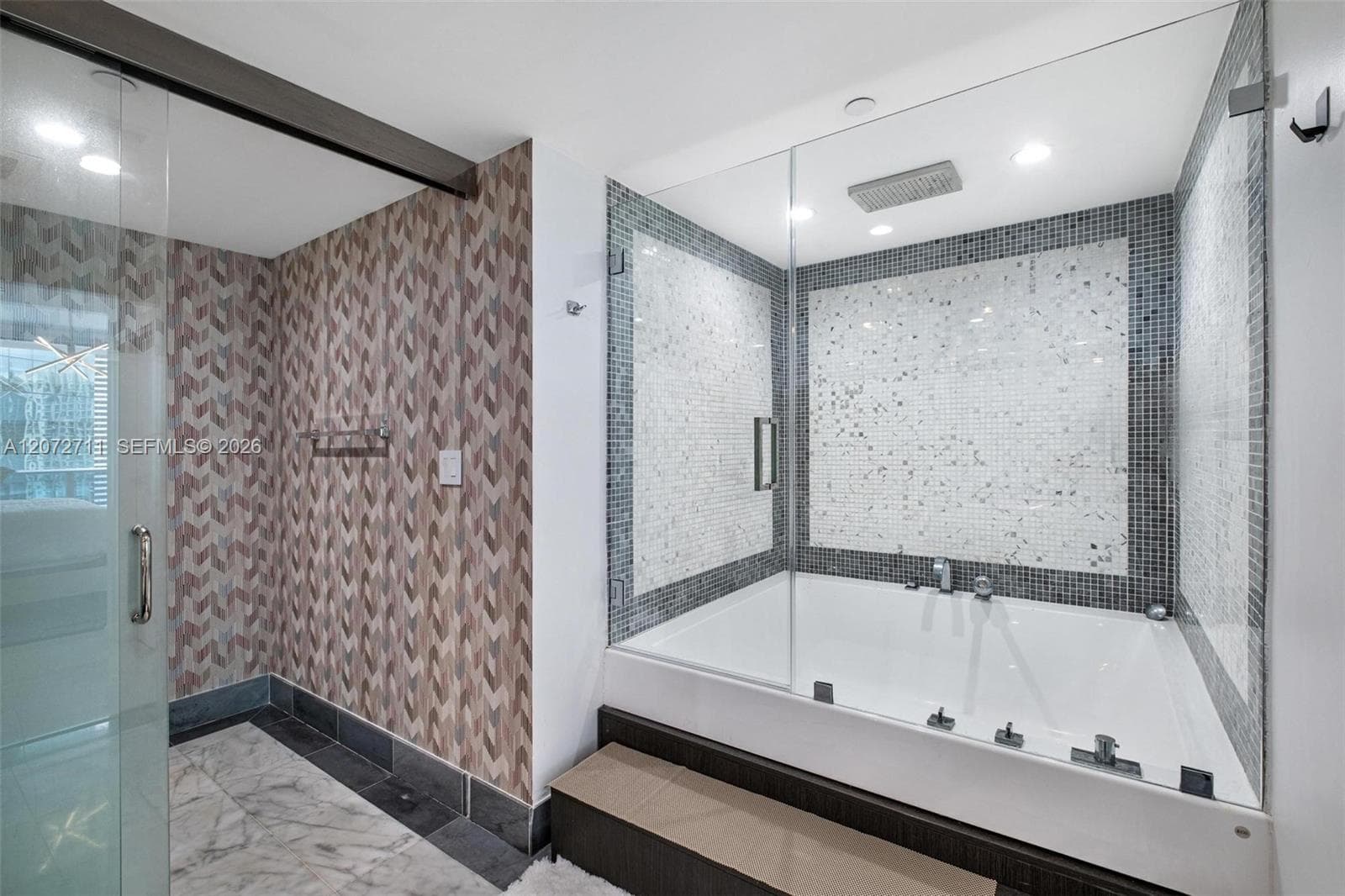 200 Biscayne Boulevard Way 3311 photo 10