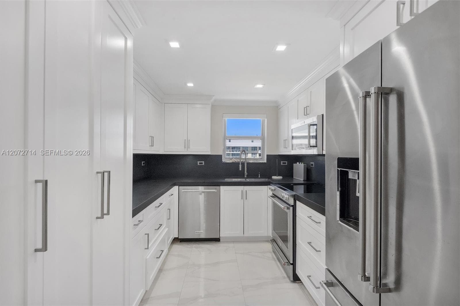 5555 Collins Ave 16B photo 7