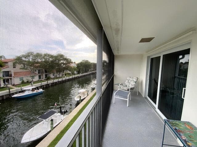 120 Lehane Terrace 305 photo 15