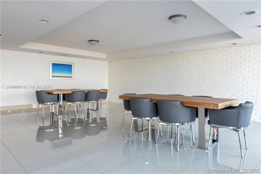 345 Ocean Dr 408 photo 24