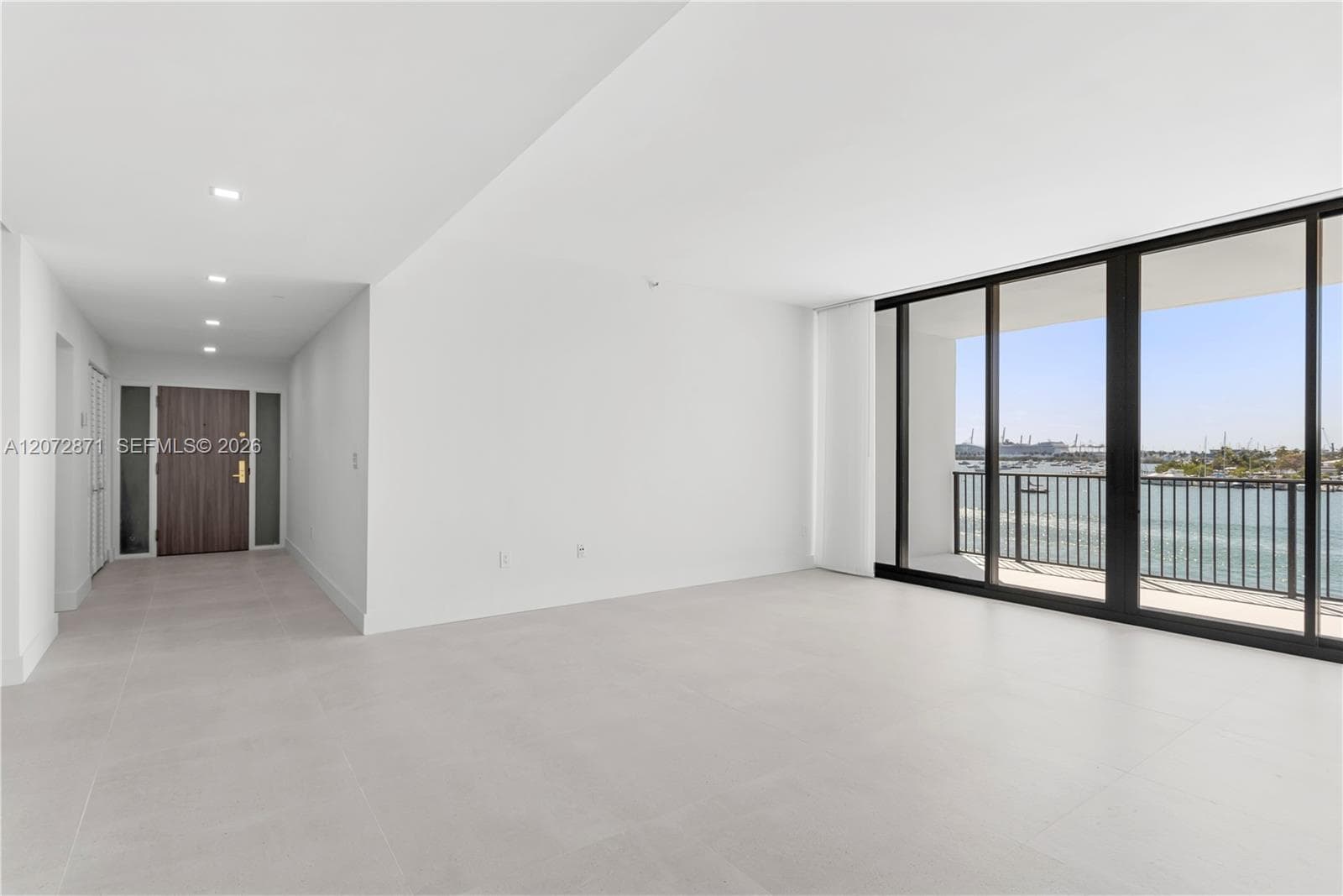 1000 Venetian Way 301/303 photo 3