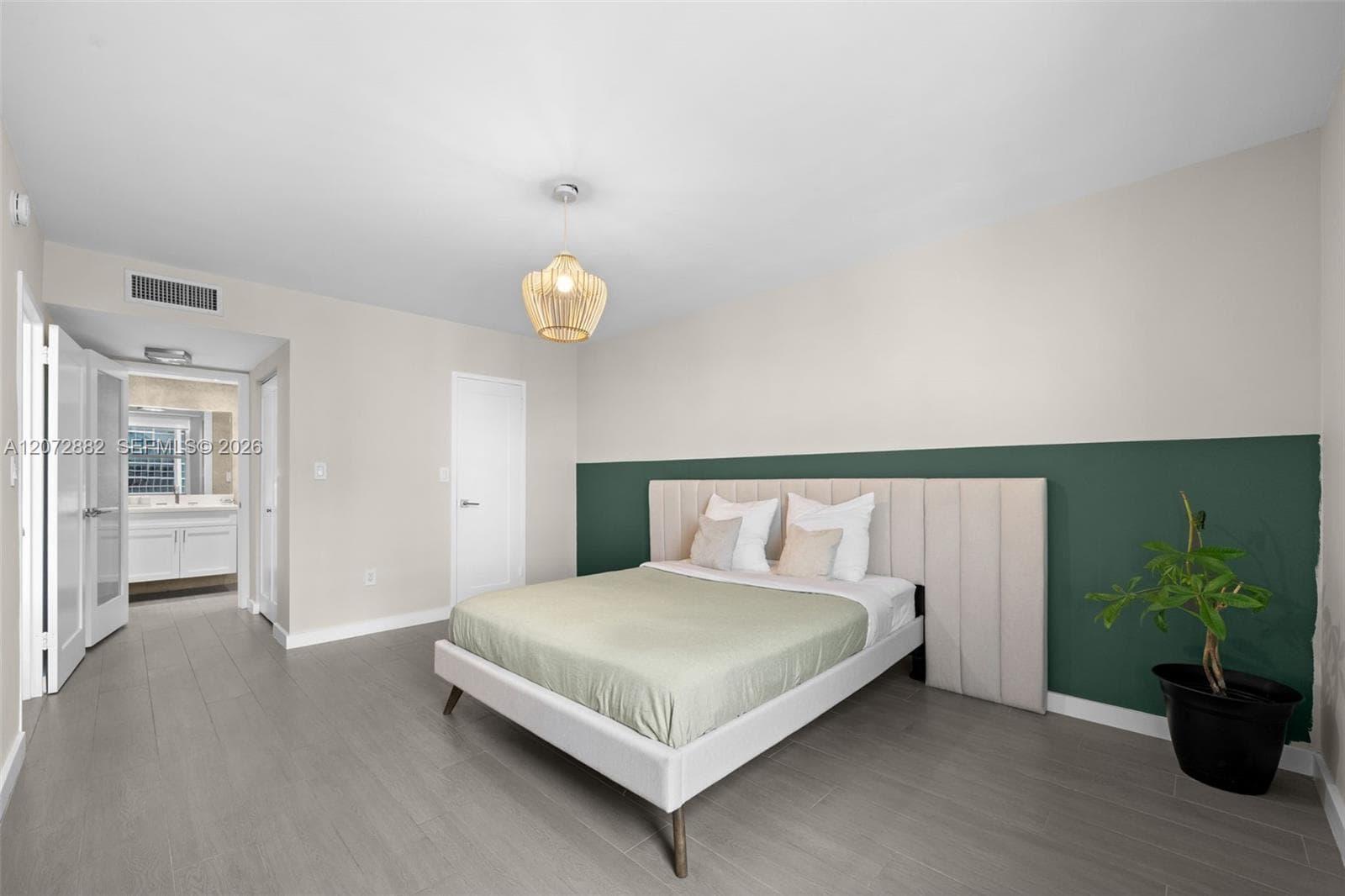 2899 Collins Ave 1624 photo 14