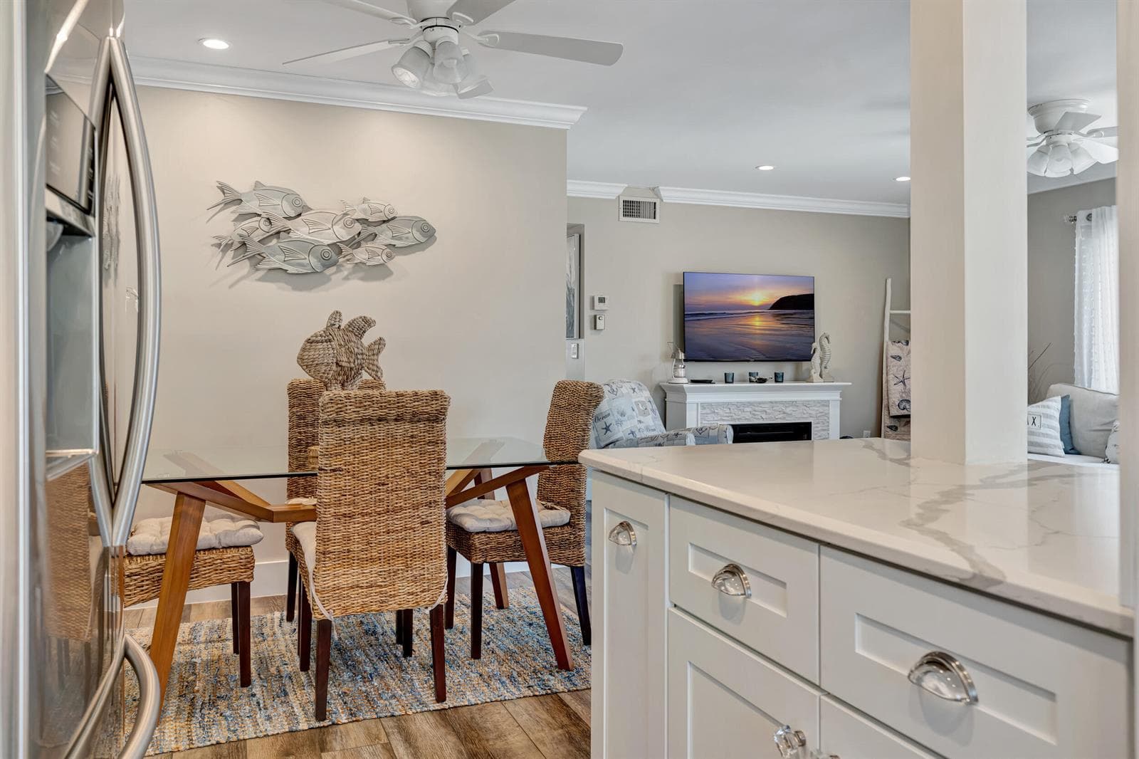 110 SHORE Court 201 photo 17