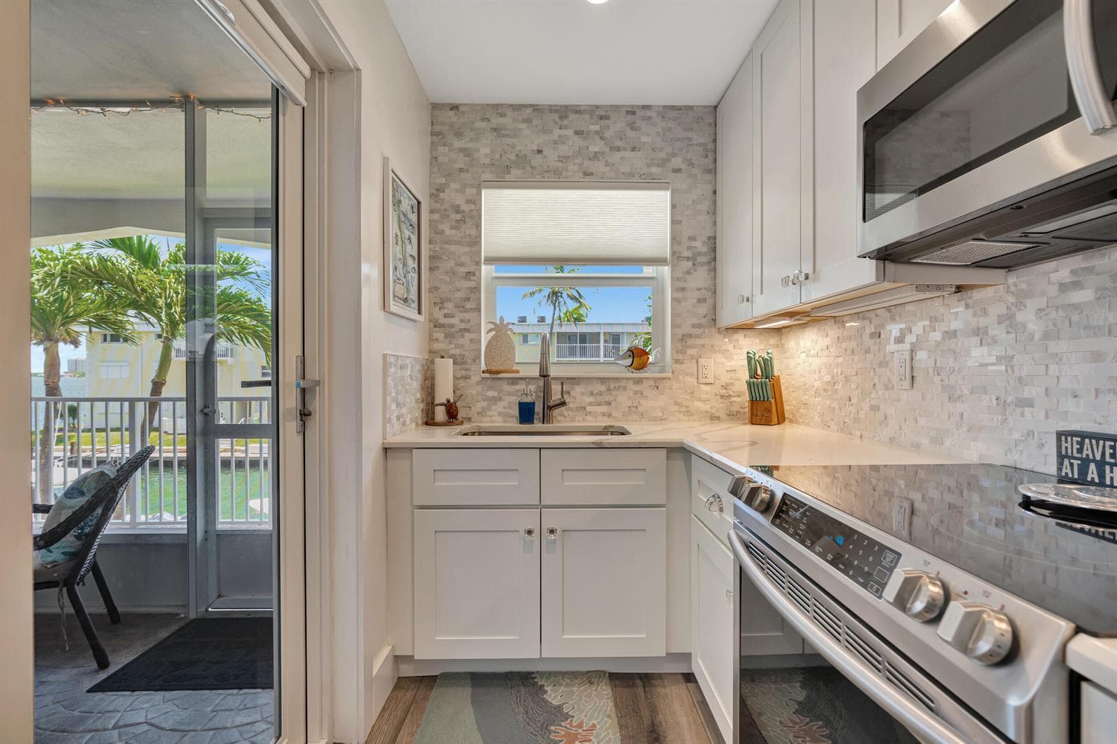 110 SHORE Court 201 photo 14