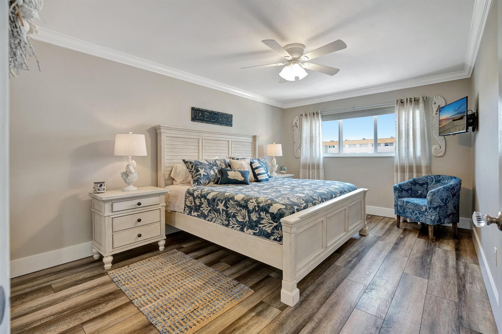 110 SHORE Court 201 photo 21