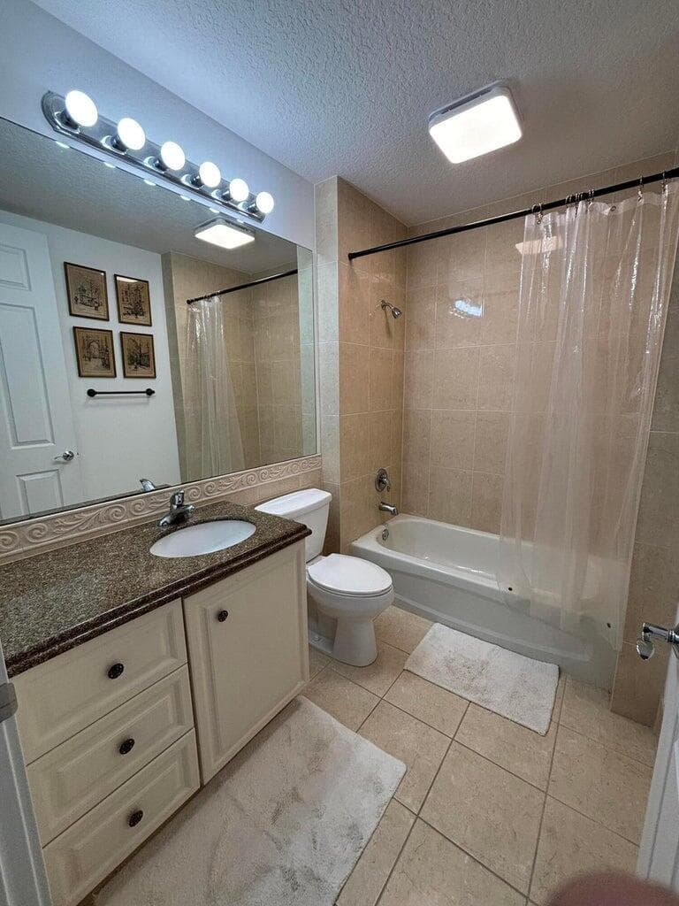 12 HARBOUR ISLE Drive W 306 photo 20
