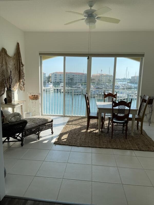 12 HARBOUR ISLE Drive W 306 photo 14