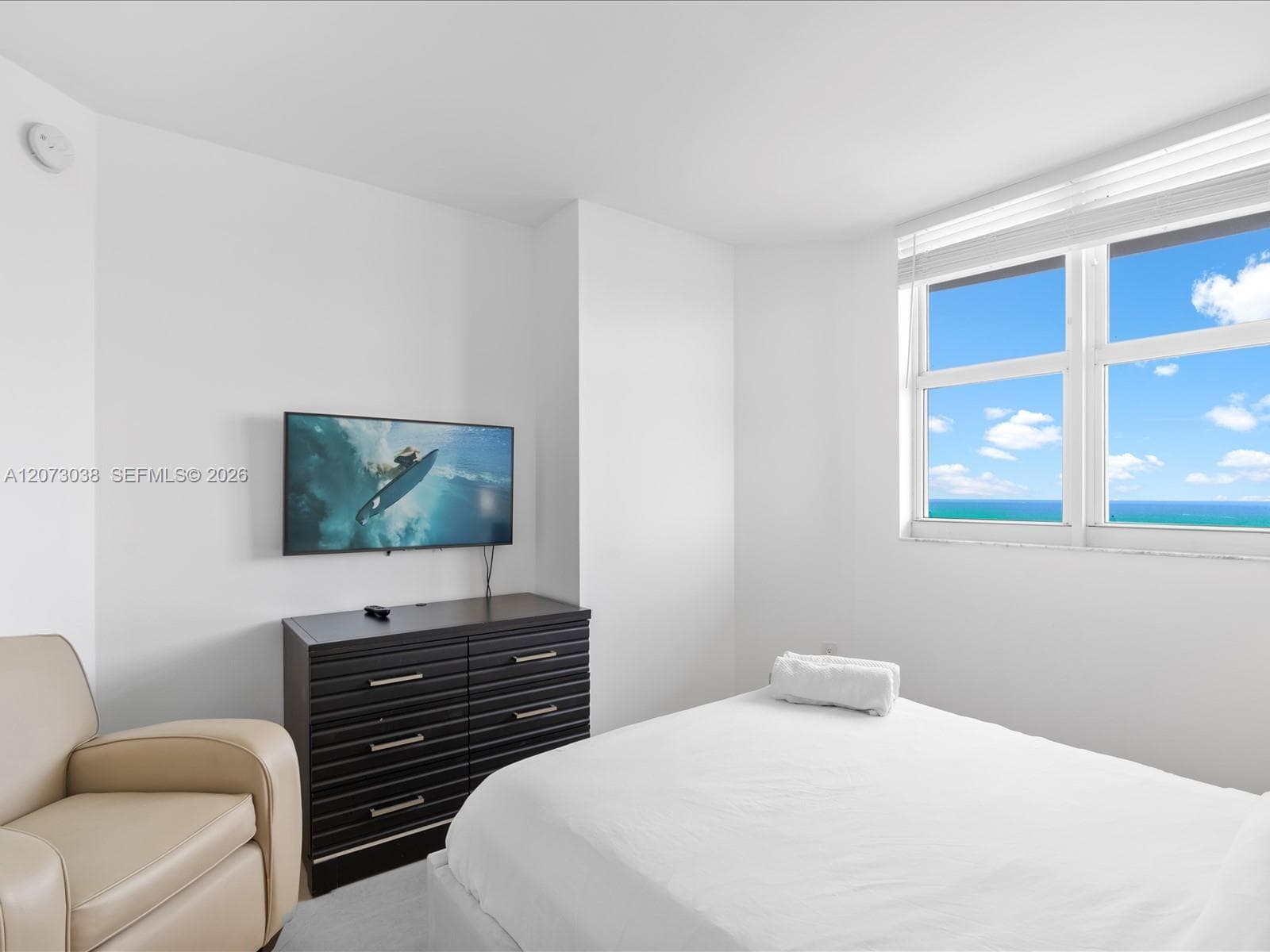 17375 Collins Ave 808 photo 17