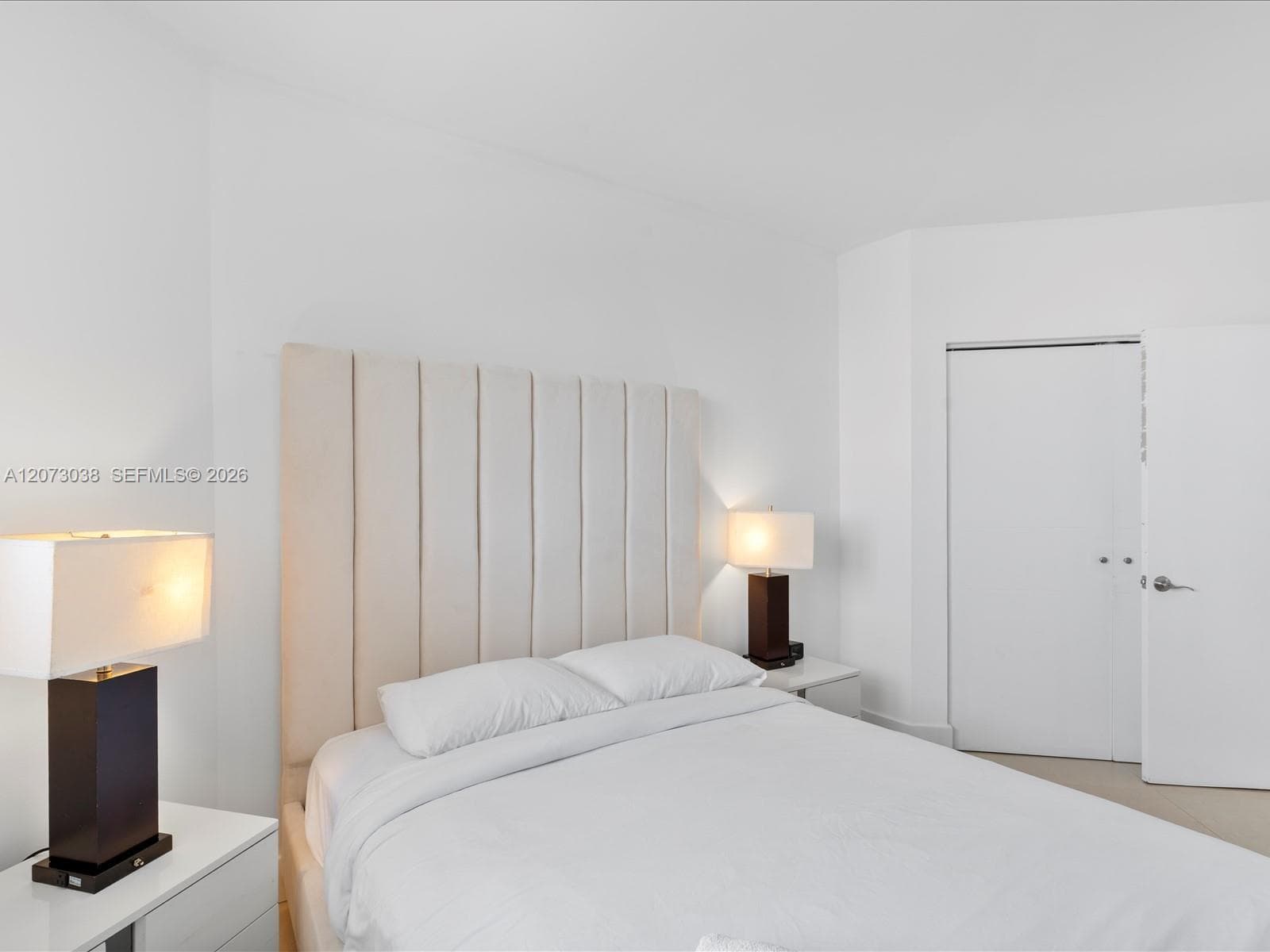 17375 Collins Ave 808 photo 18
