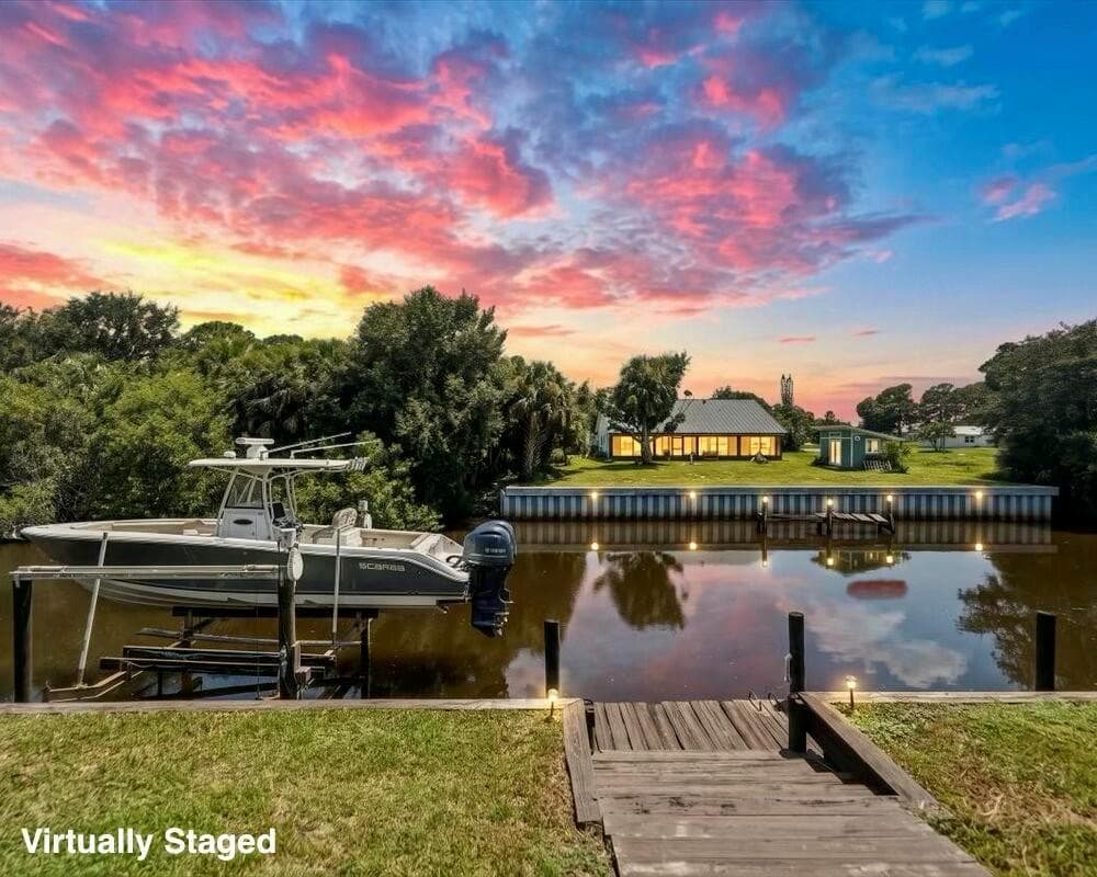 320 NE Surfside Avenue photo 6