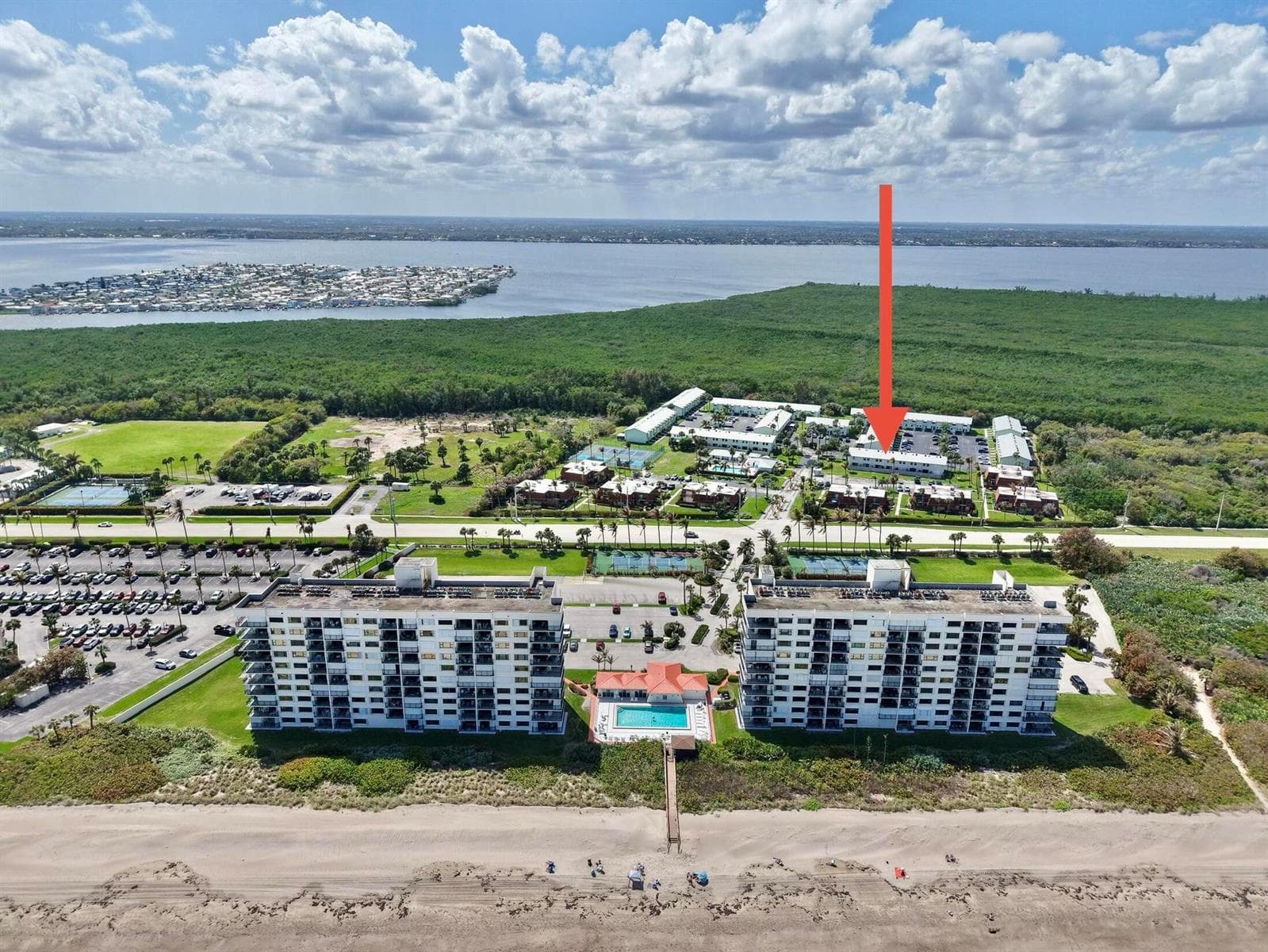 9409 S OCEAN Drive 31 photo 4