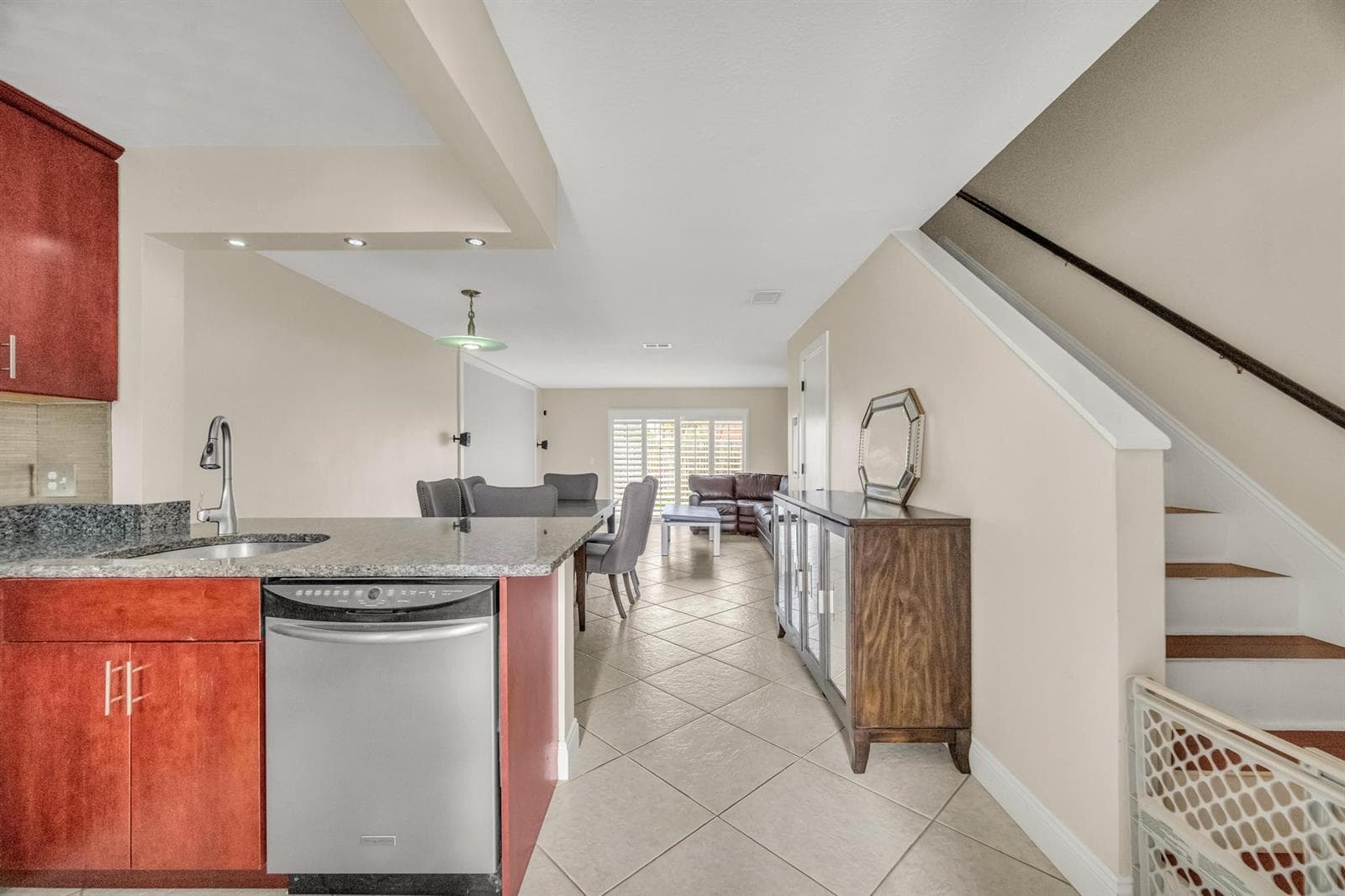 9409 S OCEAN Drive 31 photo 8