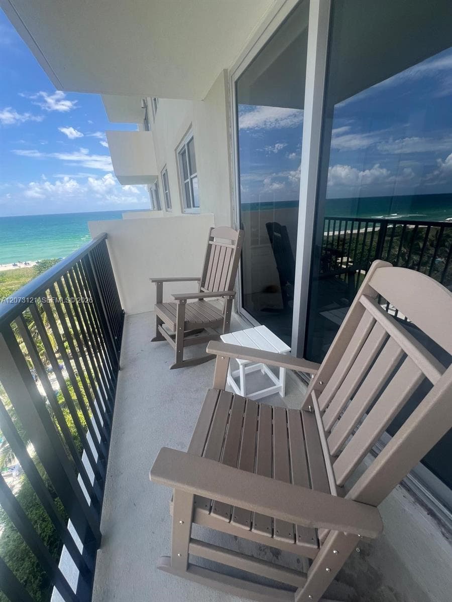 9273 Collins Ave 606 photo 4