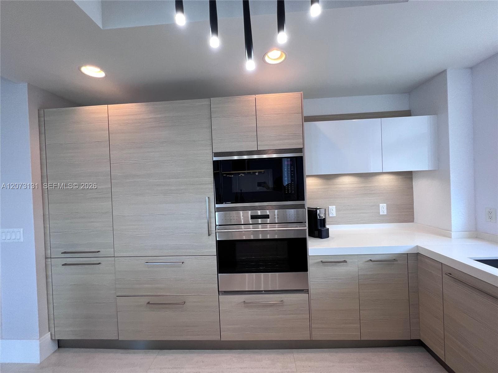17301 Biscayne Blvd 1402 photo 17
