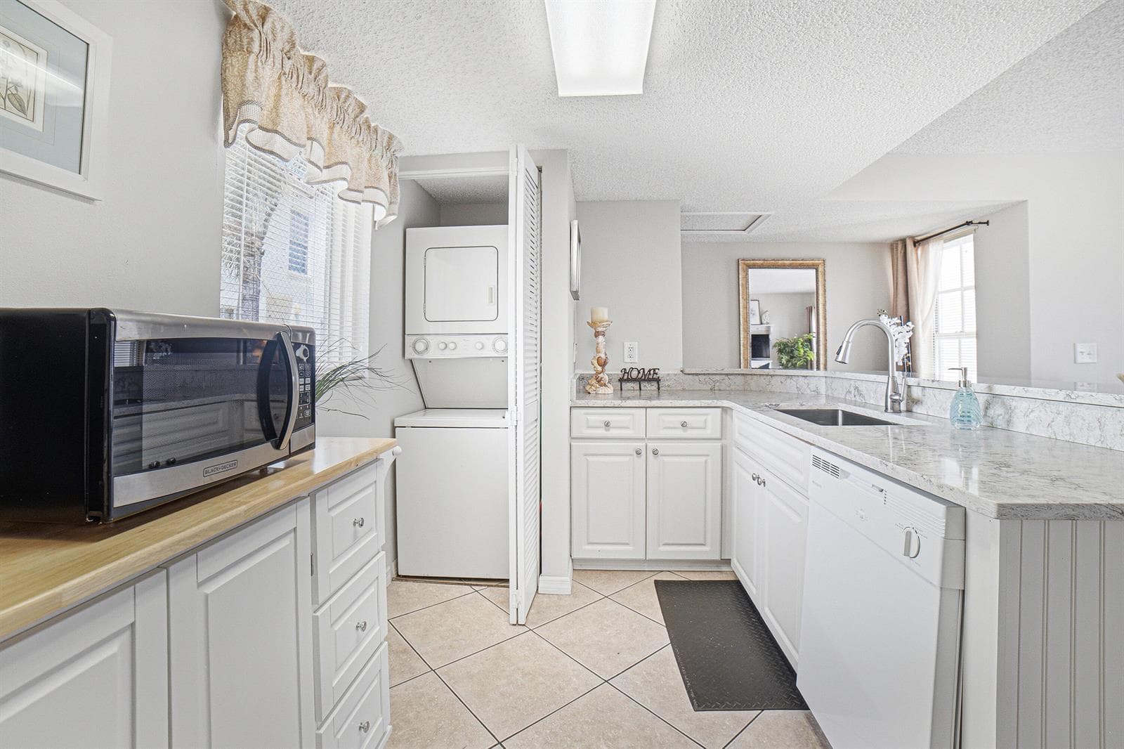 1145 Lake Shore Drive 206 photo 13