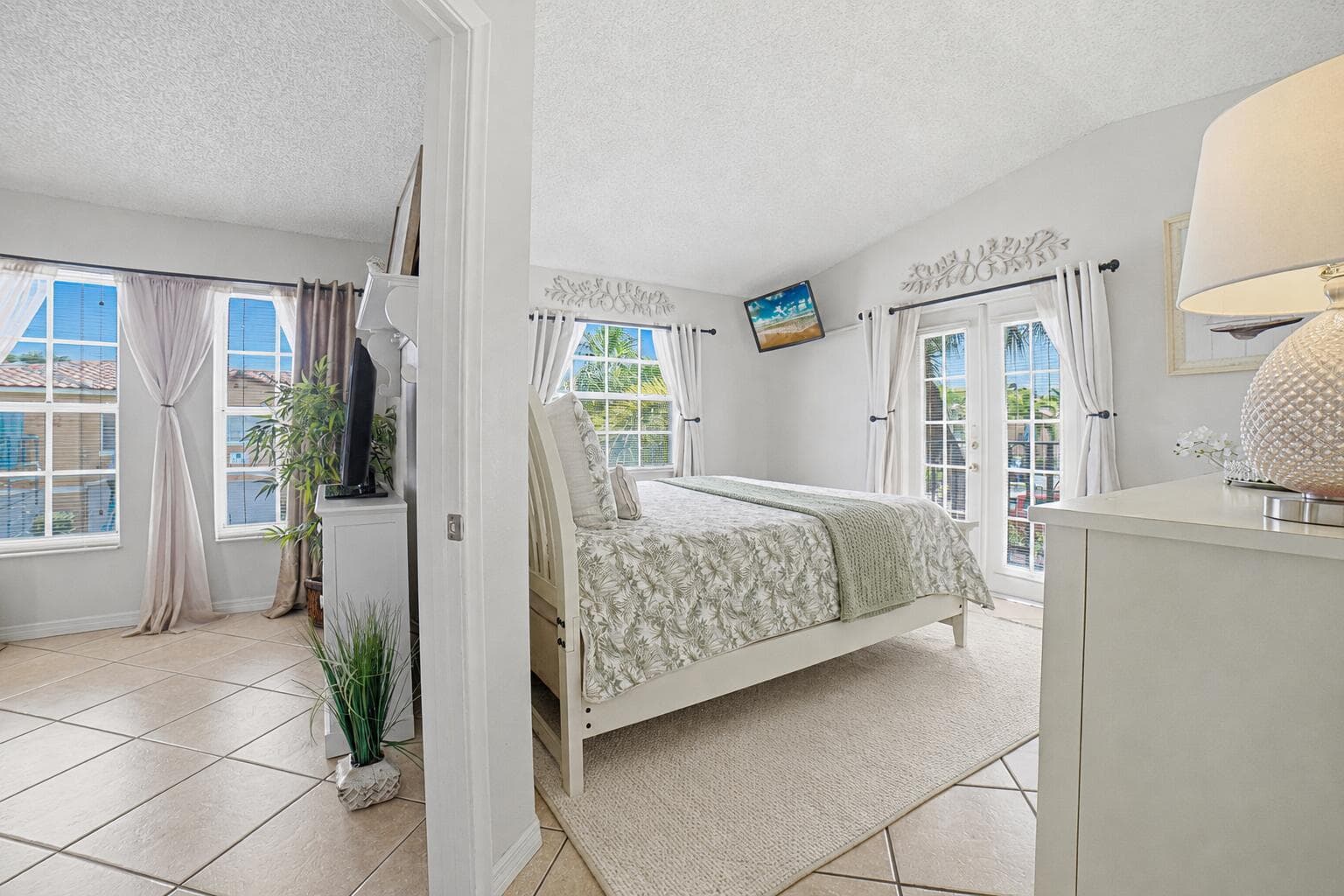 1145 Lake Shore Drive 206 photo 17