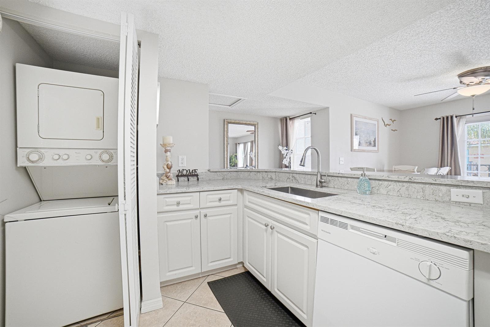 1145 Lake Shore Drive 206 photo 16