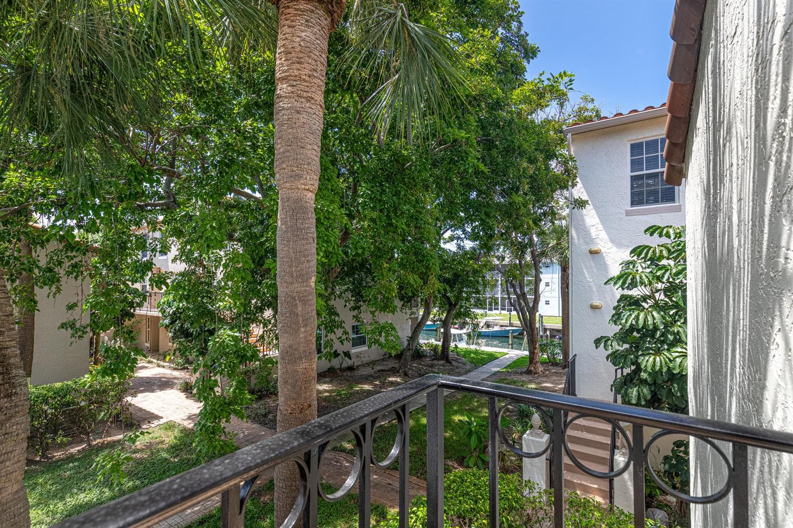 1145 Lake Shore Drive 206 photo 22