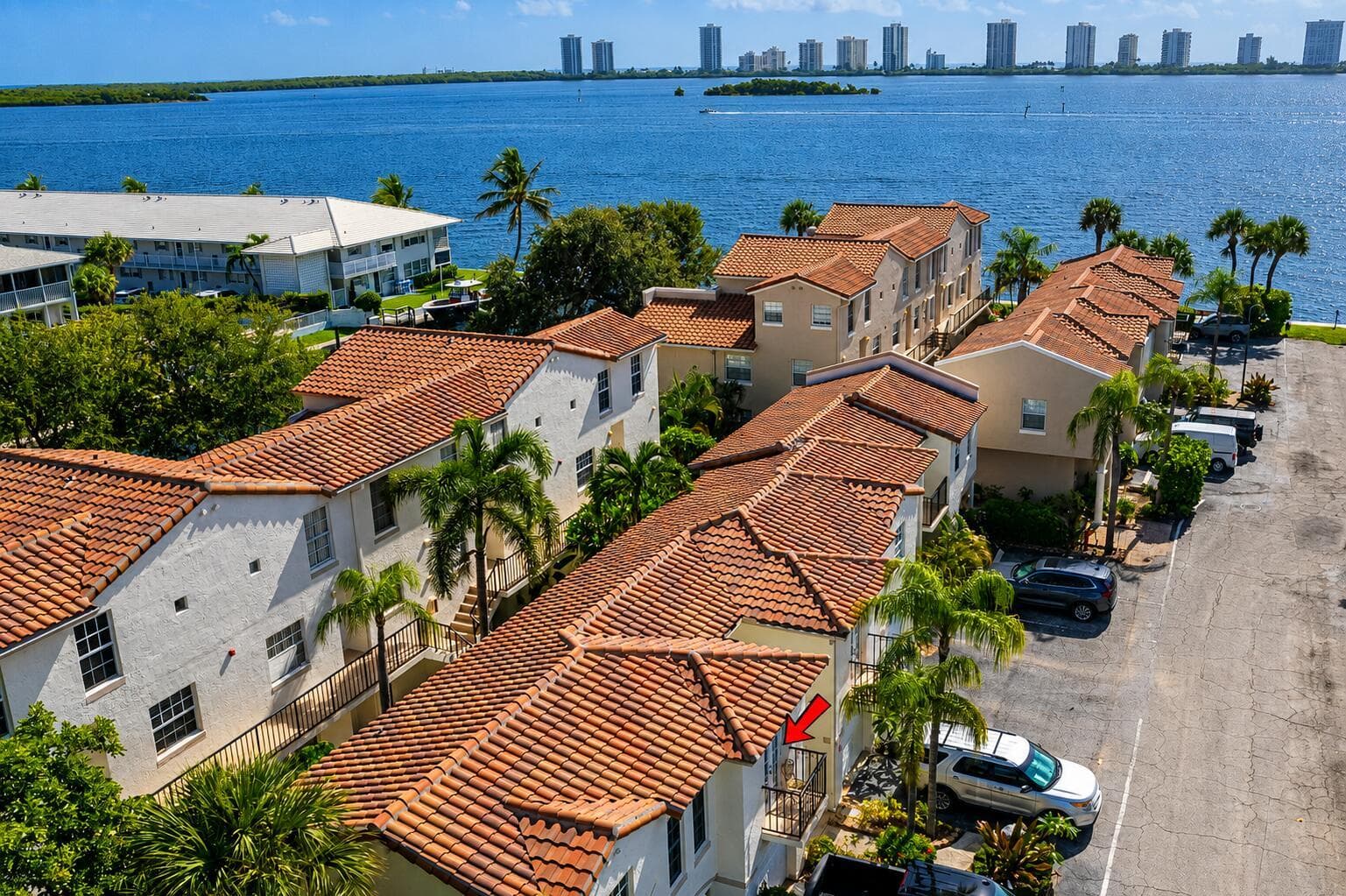 1145 Lake Shore Drive 206 photo 3
