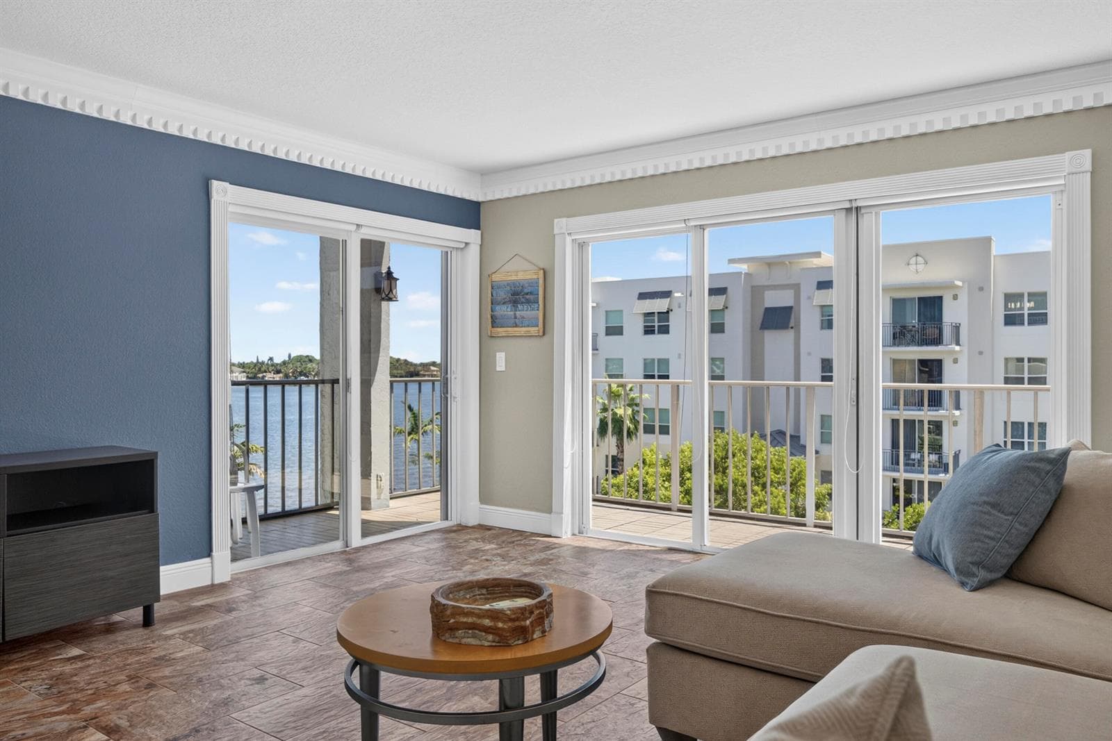 1206 S LAKE Drive 504 photo 9