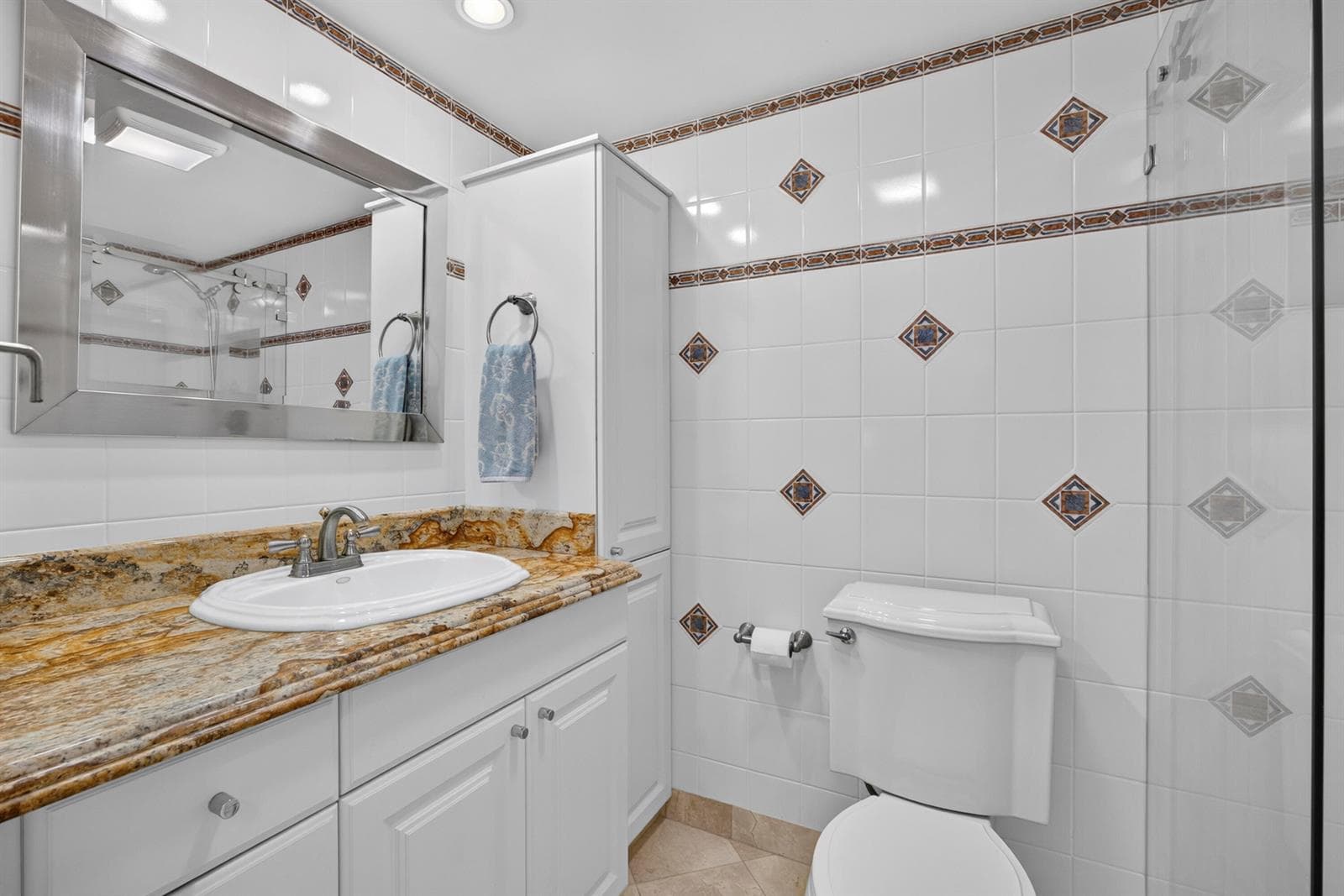 1206 S LAKE Drive 504 photo 15