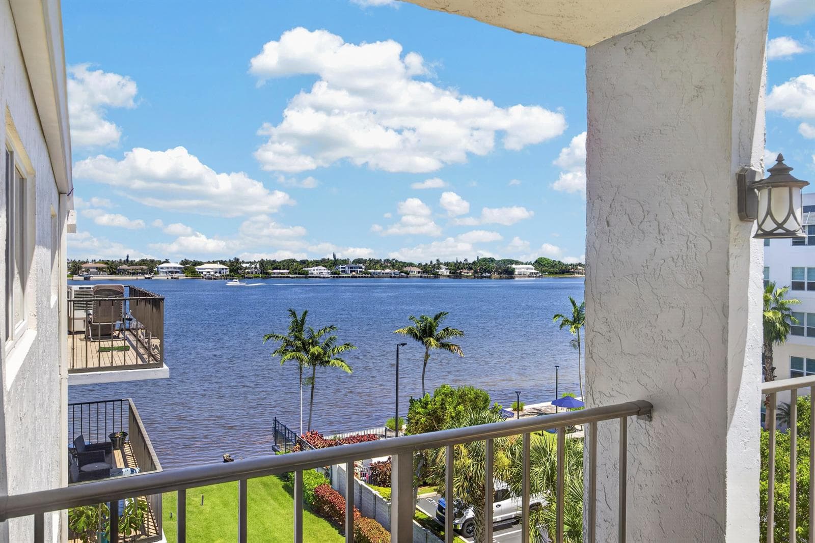 1206 S LAKE Drive 504 photo 25