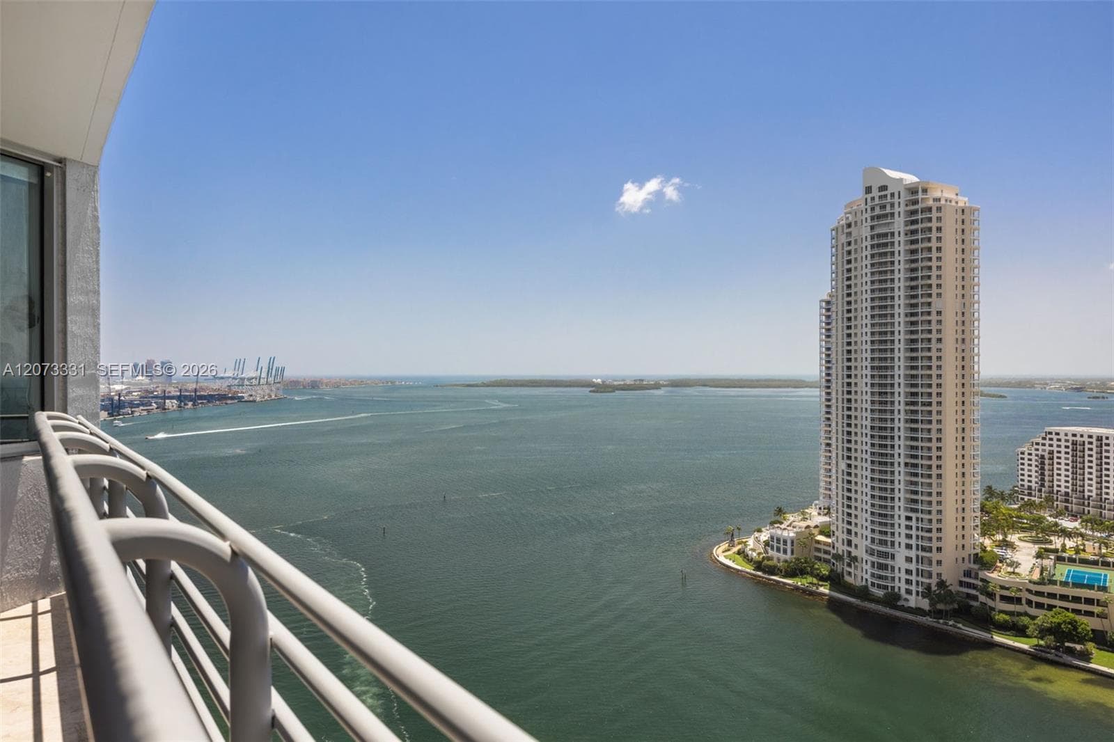 335 S Biscayne Blvd 2805 photo 2