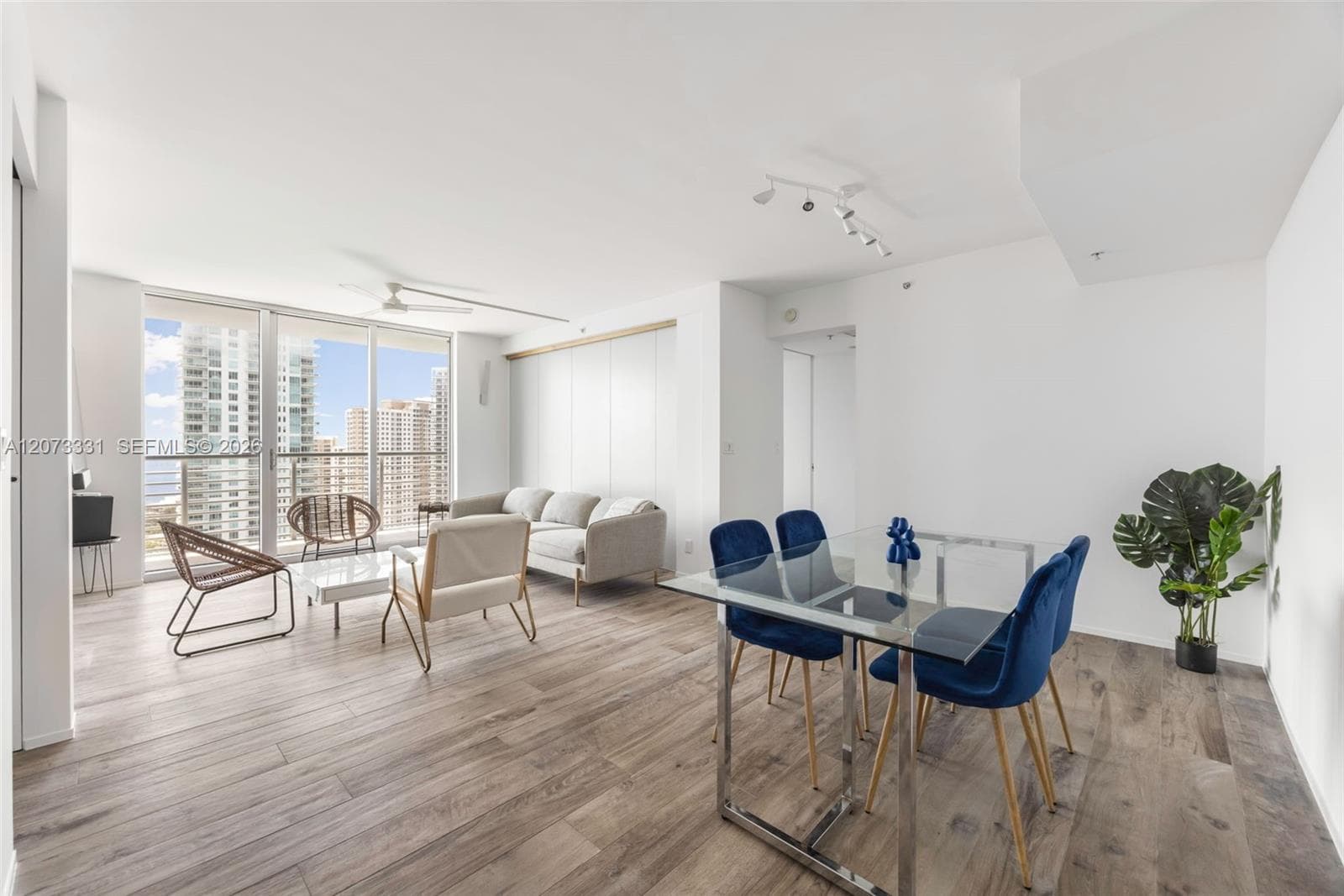 335 S Biscayne Blvd 2805 photo 5
