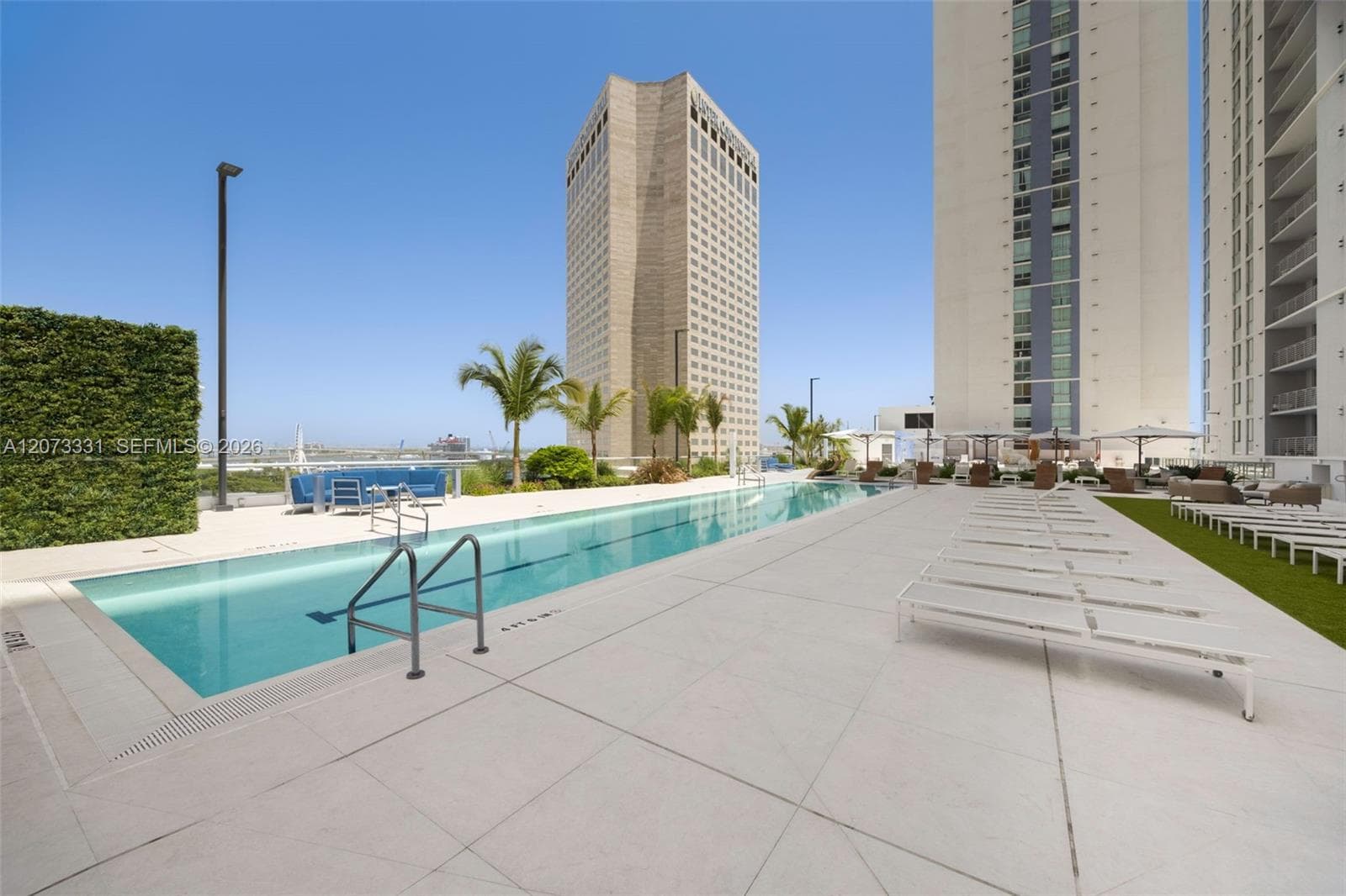 335 S Biscayne Blvd 2805 photo 25