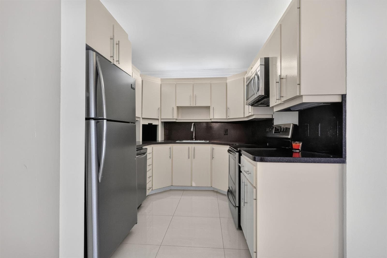 2500 NE 135TH Street C1011 photo 10