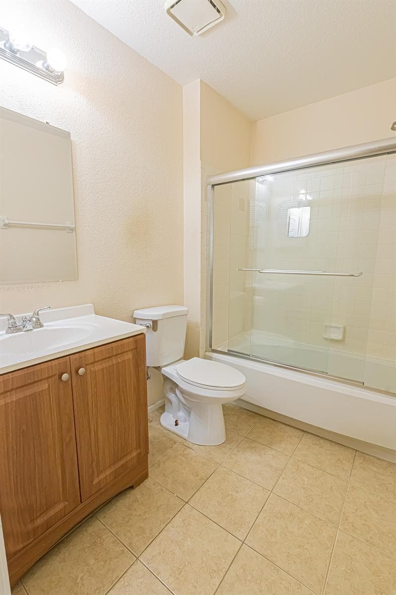 1566 SE Dewberry Court photo 17