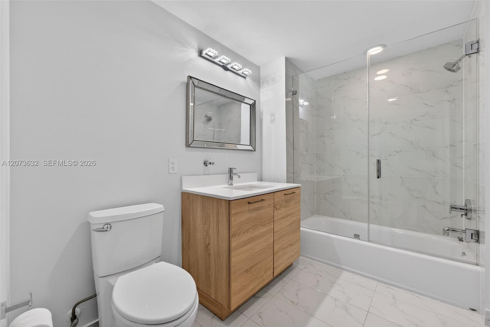 16385 Biscayne Blvd 2920 photo 23