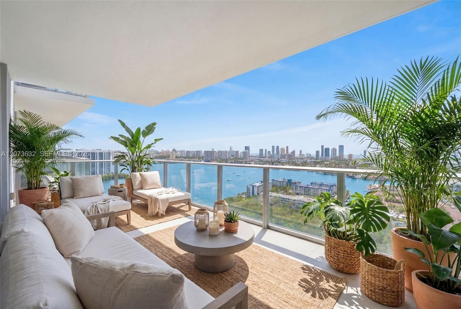 16385 Biscayne Blvd 2920 photo 3