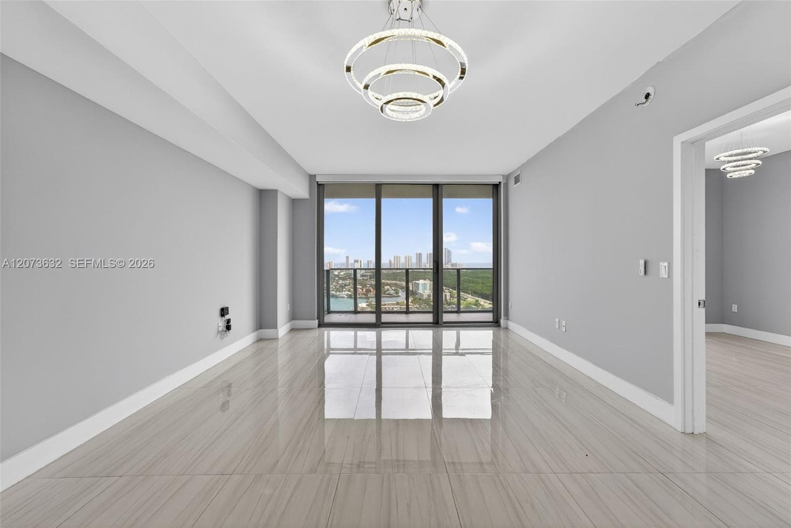 16385 Biscayne Blvd 2920 photo 5