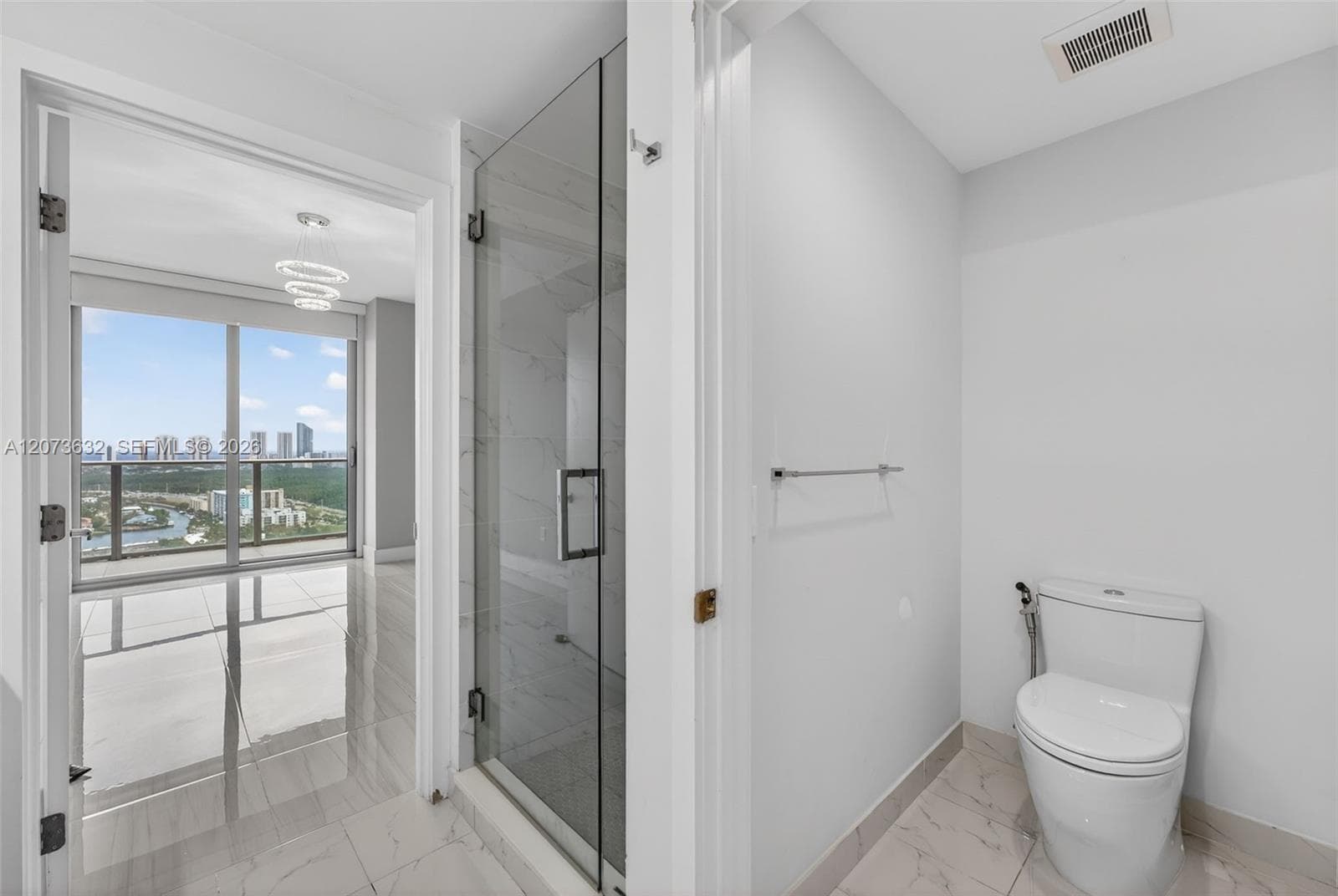 16385 Biscayne Blvd 2920 photo 19