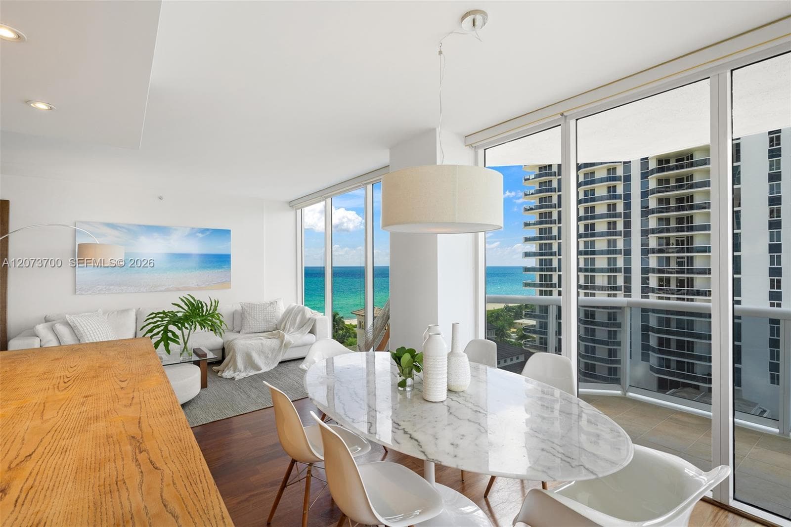 4779 Collins Ave 1005 photo 2
