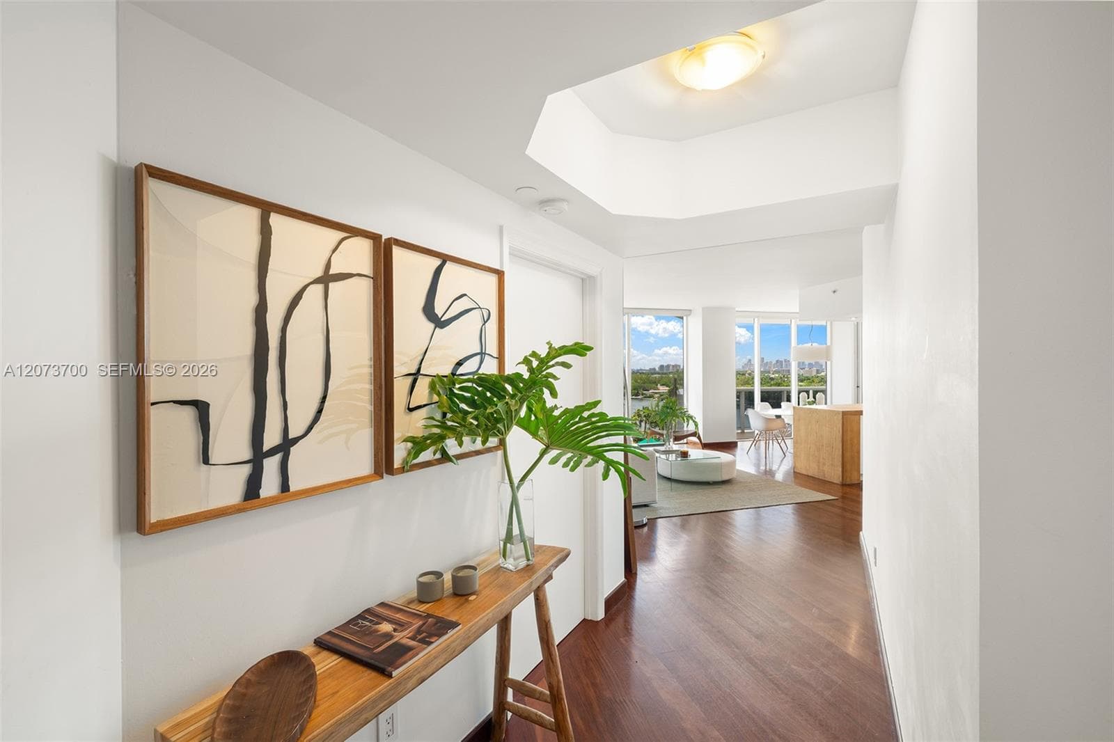 4779 Collins Ave 1005 photo 3