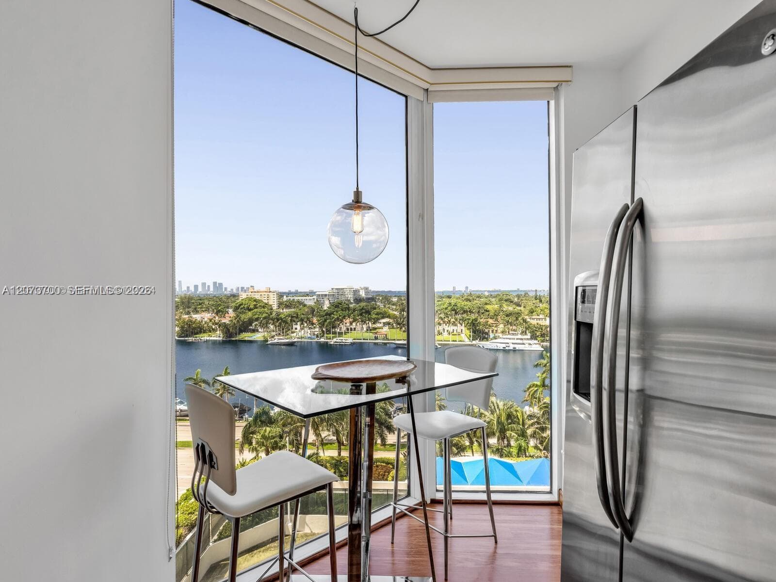 4779 Collins Ave 1005 photo 9
