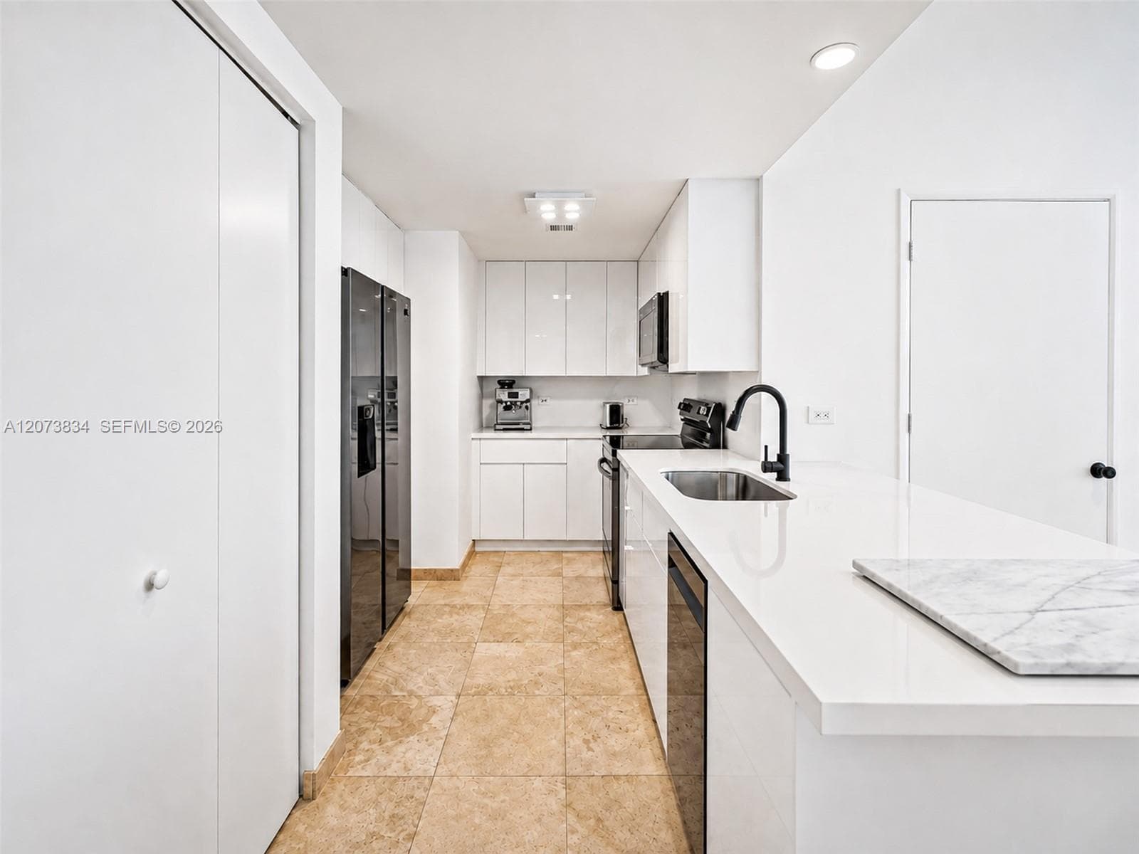 350 S Miami Ave 2304 photo 7